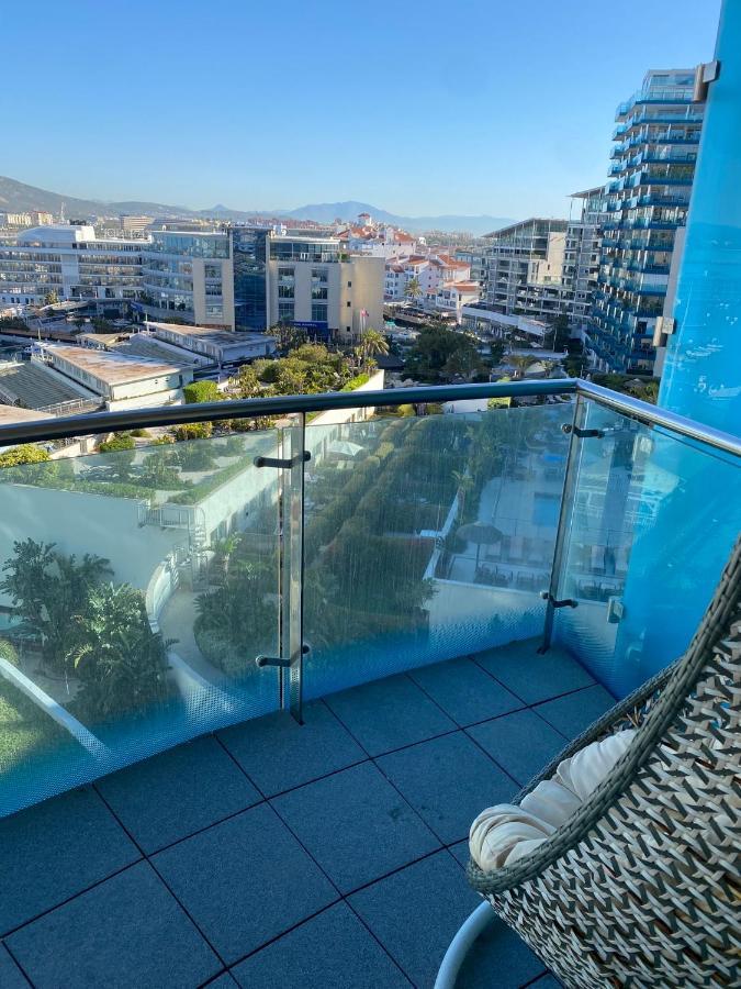 Ocean Village Lovely 2 Bedroom Apartment ジブラルタル エクステリア 写真